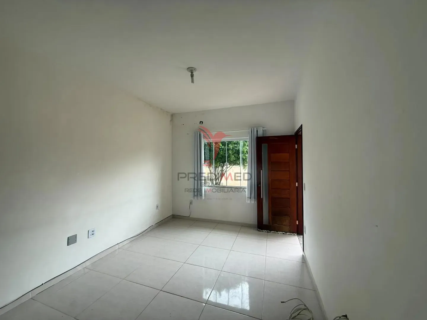 Imagem CASA Á VENDA EM CONDOMÍNIO POR R$ 300.000