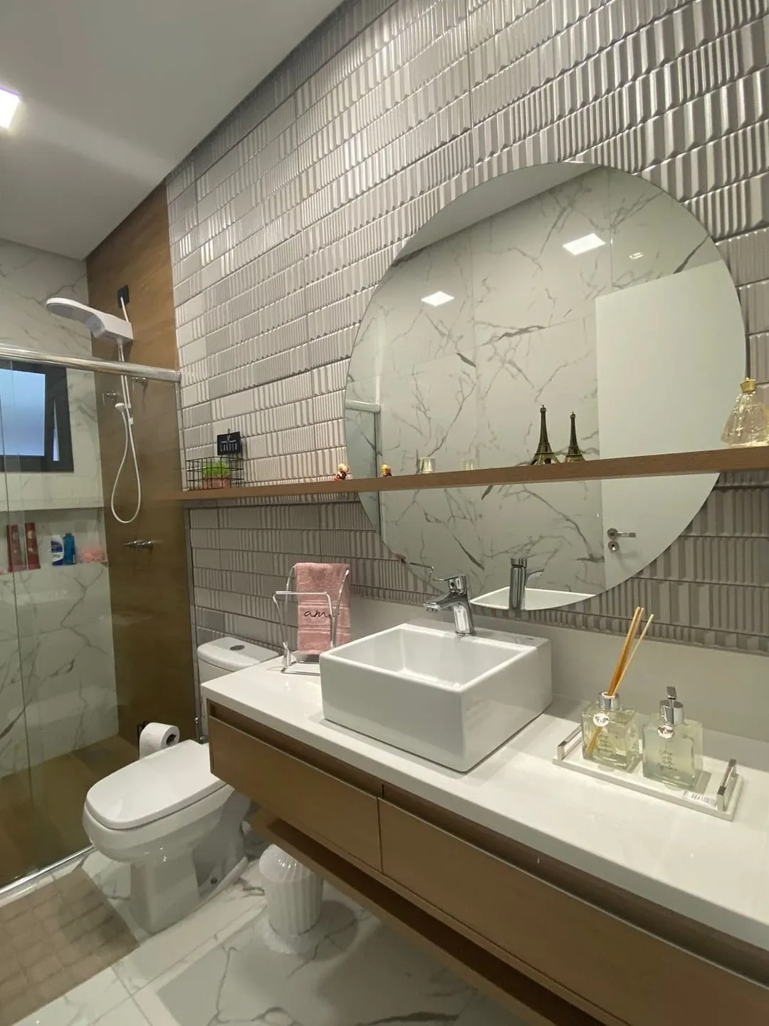 Imagem Casa à venda 3 Quartos, 1 Suite, 2 Vagas, 300M², Guedes, Tremembé - SP | Morada do Visconde
