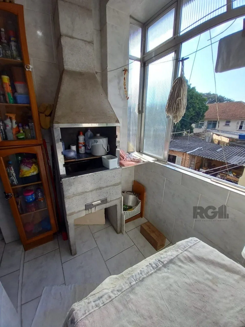 Imagem Apartamento 3 dormitórios com casa nos fundos