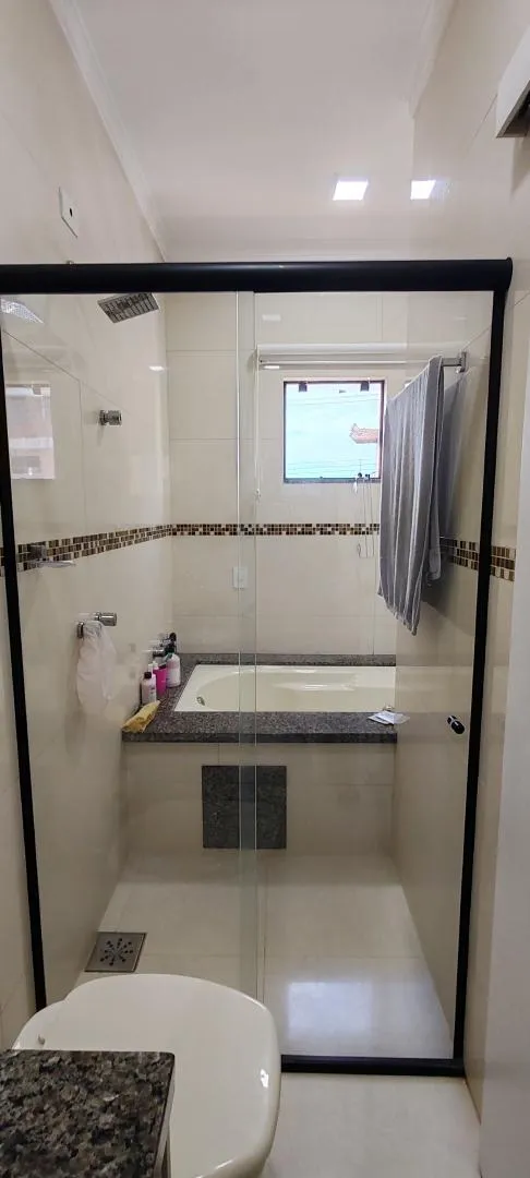 Imagem Sobrado mobiliado à venda em Cascavel, Coqueiral - 110.18m², suíte mais dois quartos, Churrasqueira, Portão eletrônico