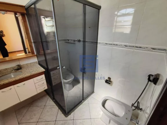 Imagem Casa com 3 dormitórios para alugar, 212 m² por R$ 5.200,00/mês - Centro - Socorro/SP