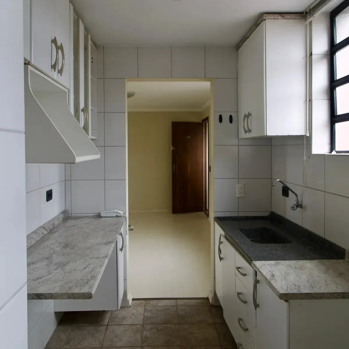 Imagem Apartamento com 2 Quartos à Venda, 61,37 m² em Mercês - Curitiba