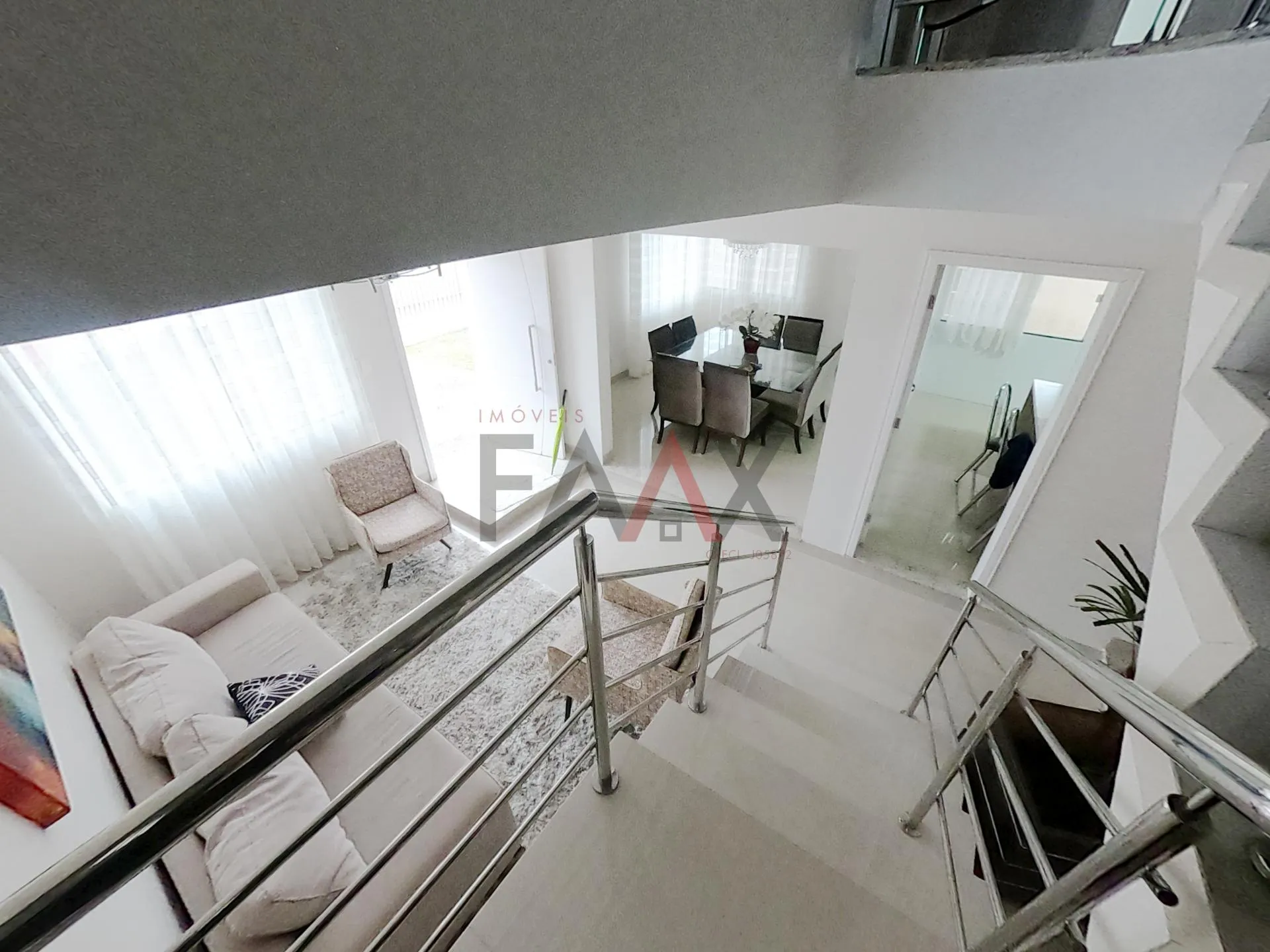 Imagem Sobrado com 4 dormitórios à venda,648.00 m², Alto da XV, GUARAPUAVA - PR