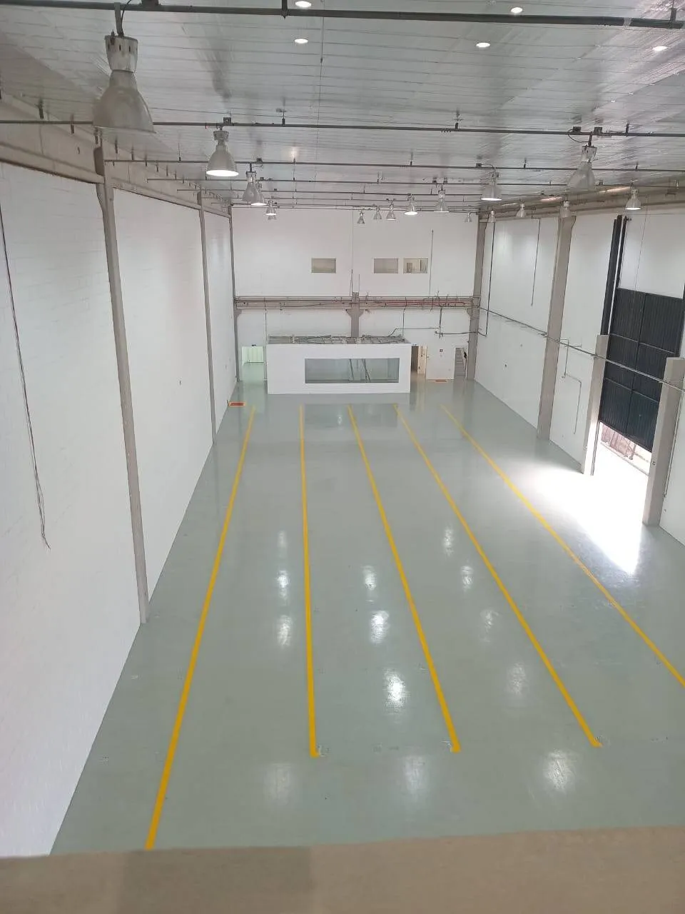 Imagem Galpão Industrial Preparado para Setor Farmacêutico em Barueri - SP