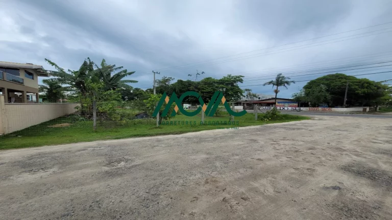 Imagem Terreno Comercial, frente asfalto e perto da praia! Oportunidade no Balneário Rio Gracioso