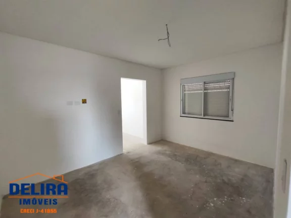 Imagem Casa com uma ótima localização em associação com garagem para 6 carros