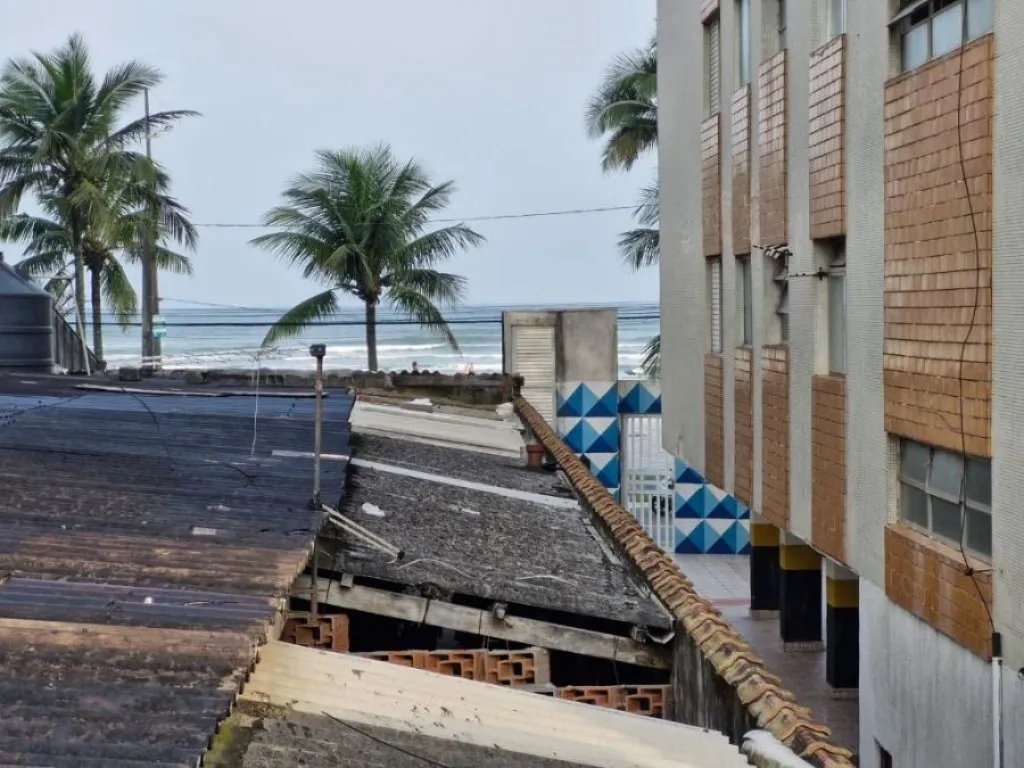 Imagem CASA COM 225,00 m² - MARACANÃ - PRAIA GRANDE SP