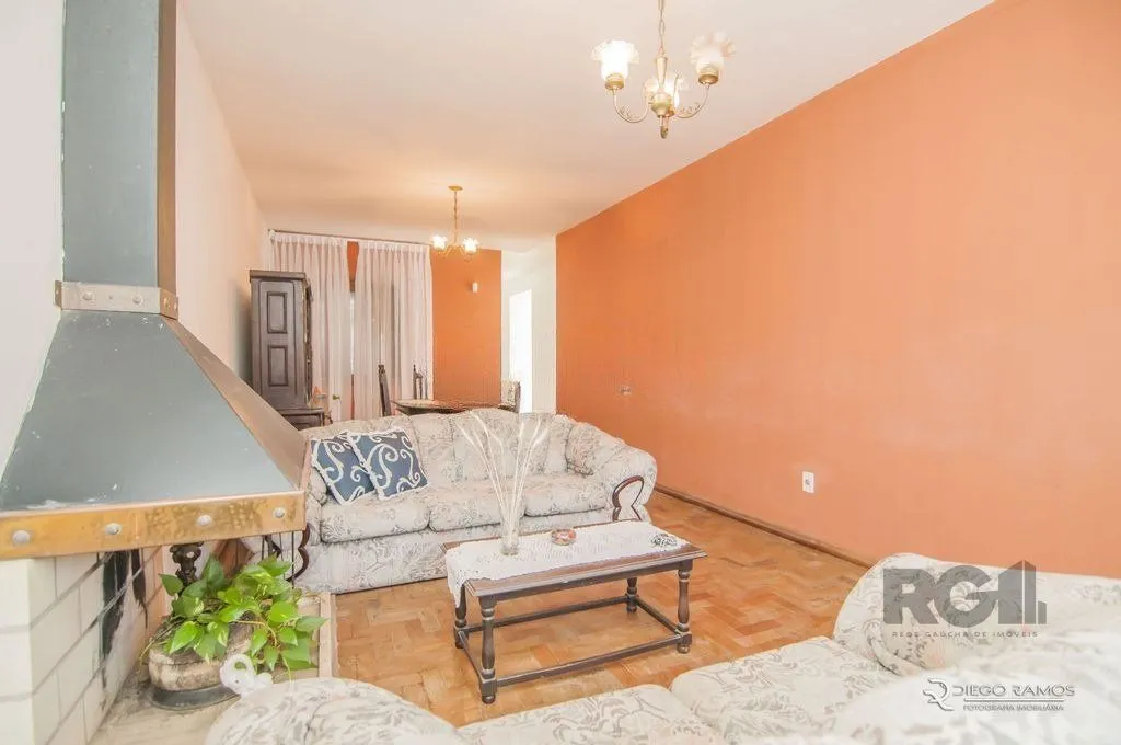 Imagem Casa 3 dorms à venda Rua Intendente Alfredo Azevedo, Glória - Porto Alegre