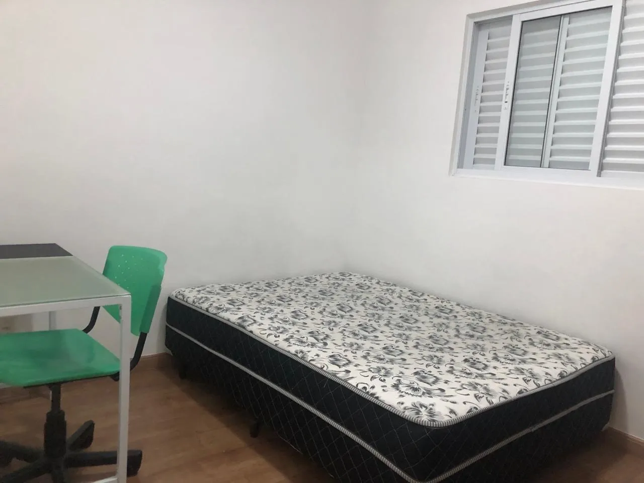 Imagem Apartamento mobiliado no Alpha Club, 2 dormitórios, suíte e 2 vagas no Campolim
