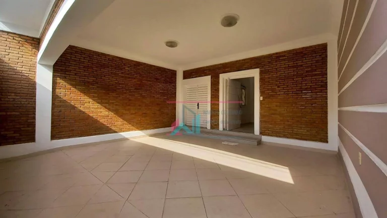 Imagem Casa com 3 dormitórios à venda - Centro - Cachoeira Paulista/SP
