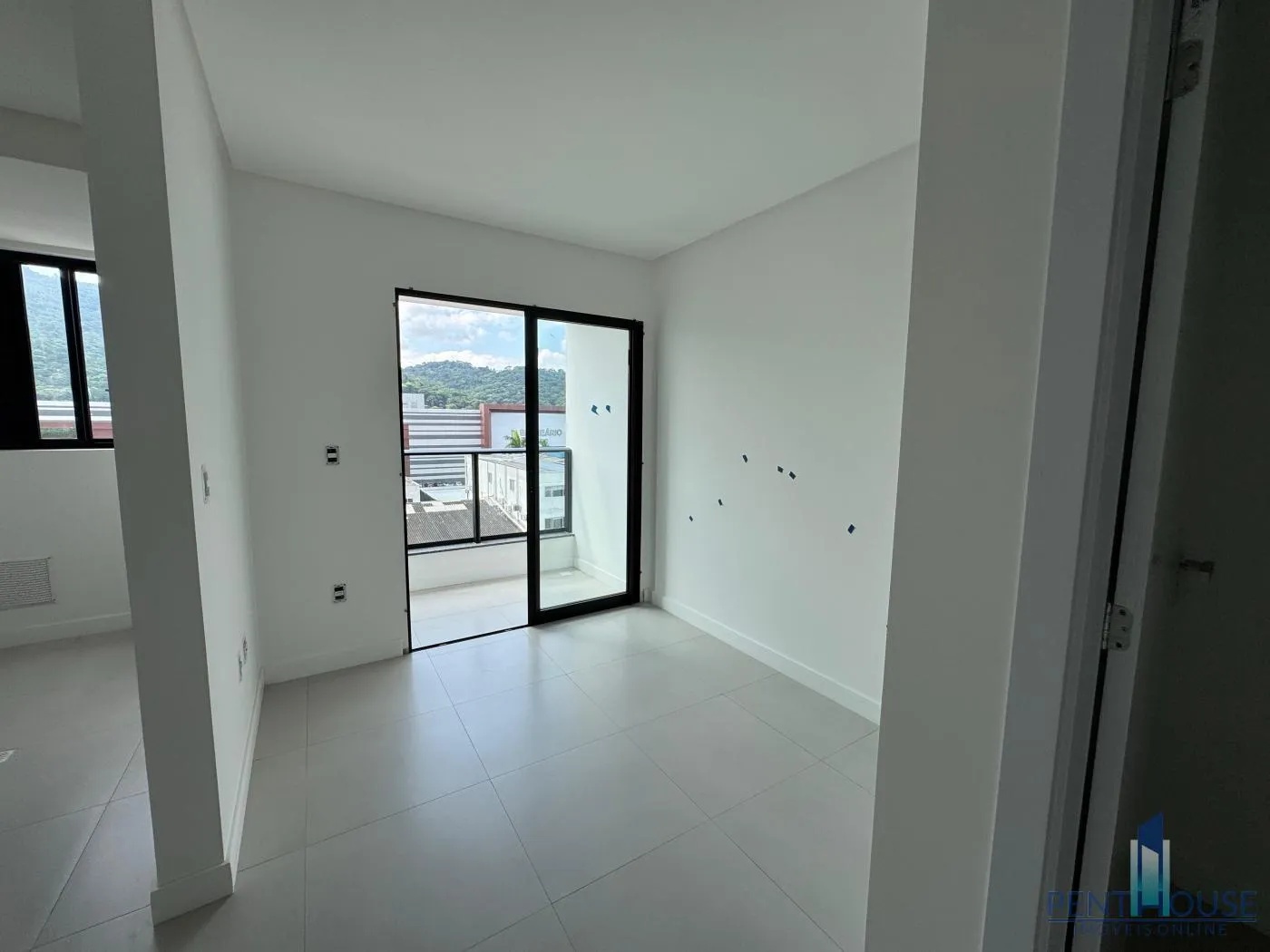 Imagem Apartamento Duplex para Venda em Balneário Camboriú, ESTADOS, 1 dormitório, 1 suíte, 2 banheiros, 1 vaga