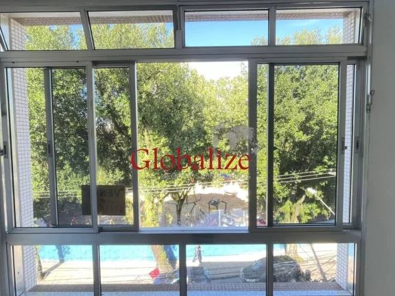 Imagem Apartamento à venda com 96m², 2 quartos, dependência, garagem fechada por R$480.000,00 na Ponta da Praia em Santos