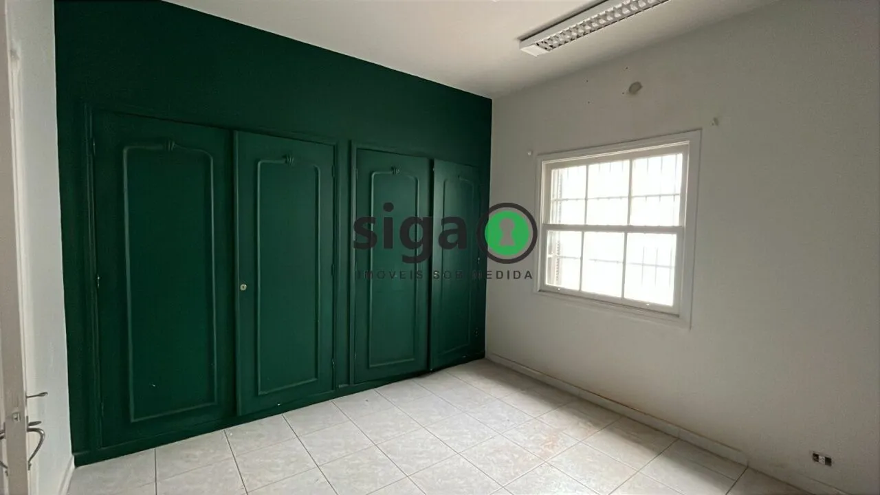 Imagem Casa Comercial em Ponto Estratégico de Indianópolis com 4 Vagas