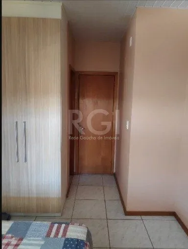 Imagem Casa Condominio para Venda - 90m², 2 dormitórios, 2 vagas - Olaria