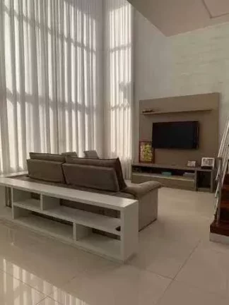 Imagem Casa de condomínio à venda- Mont Blanc