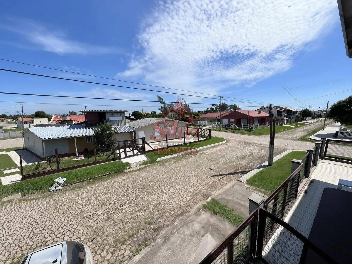 Imagem C607 | Casa com quiosque à venda a 100m do mar no Mariluz