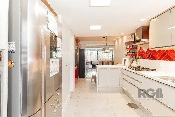 Imagem Apartamento Garden de 232m² com Terraço, 3 Dormitórios, 3 Vagas e Infraestrutura Completa na Bela Vista
