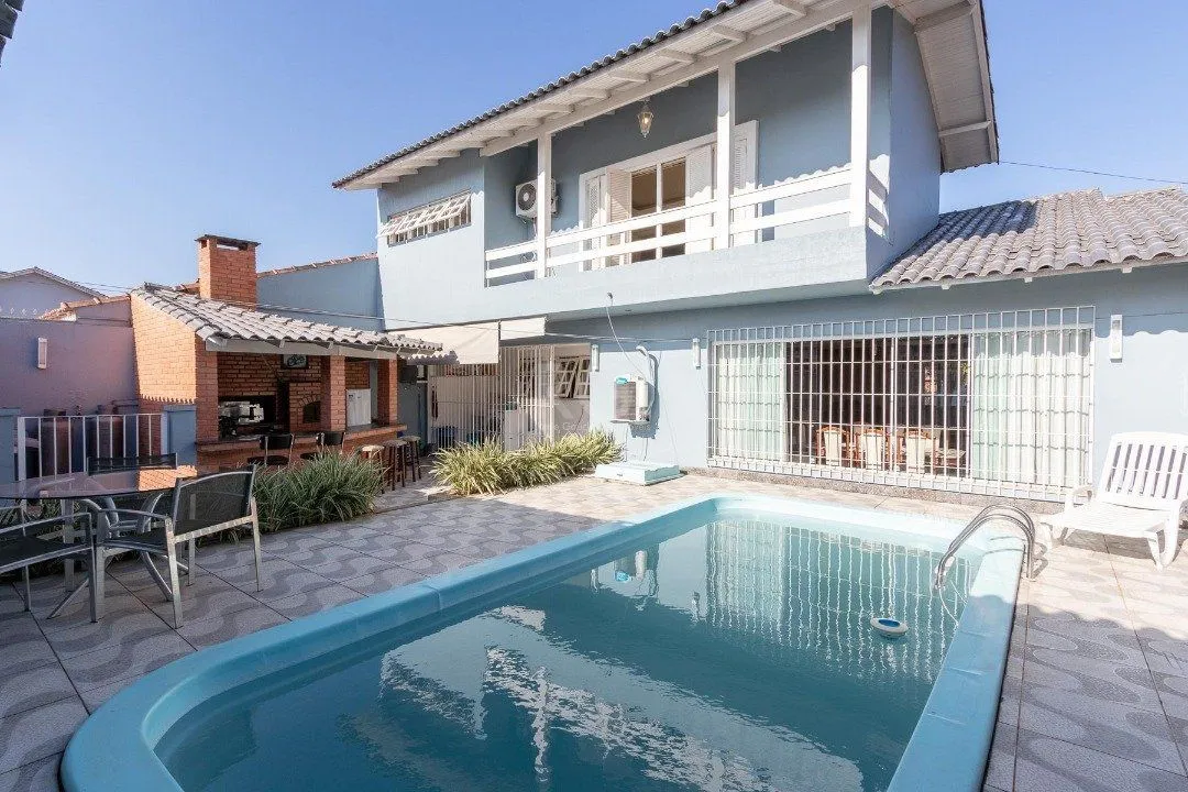 Imagem Casa para Venda - 256.5m², 3 dormitórios, sendo 1 suites, 2 vagas - Espirito Santo