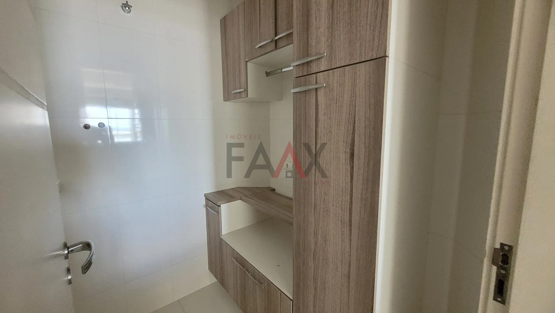 Imagem Apartamento á venda no CENTRO de Guarapuava próximo ao Lago