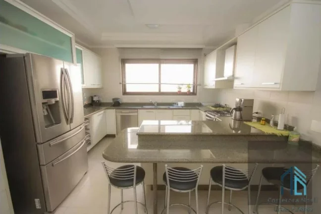 Imagem Casa a venda em condomínio, 04 suítes, 06 vagas, no Alphaville em Pinhais PR