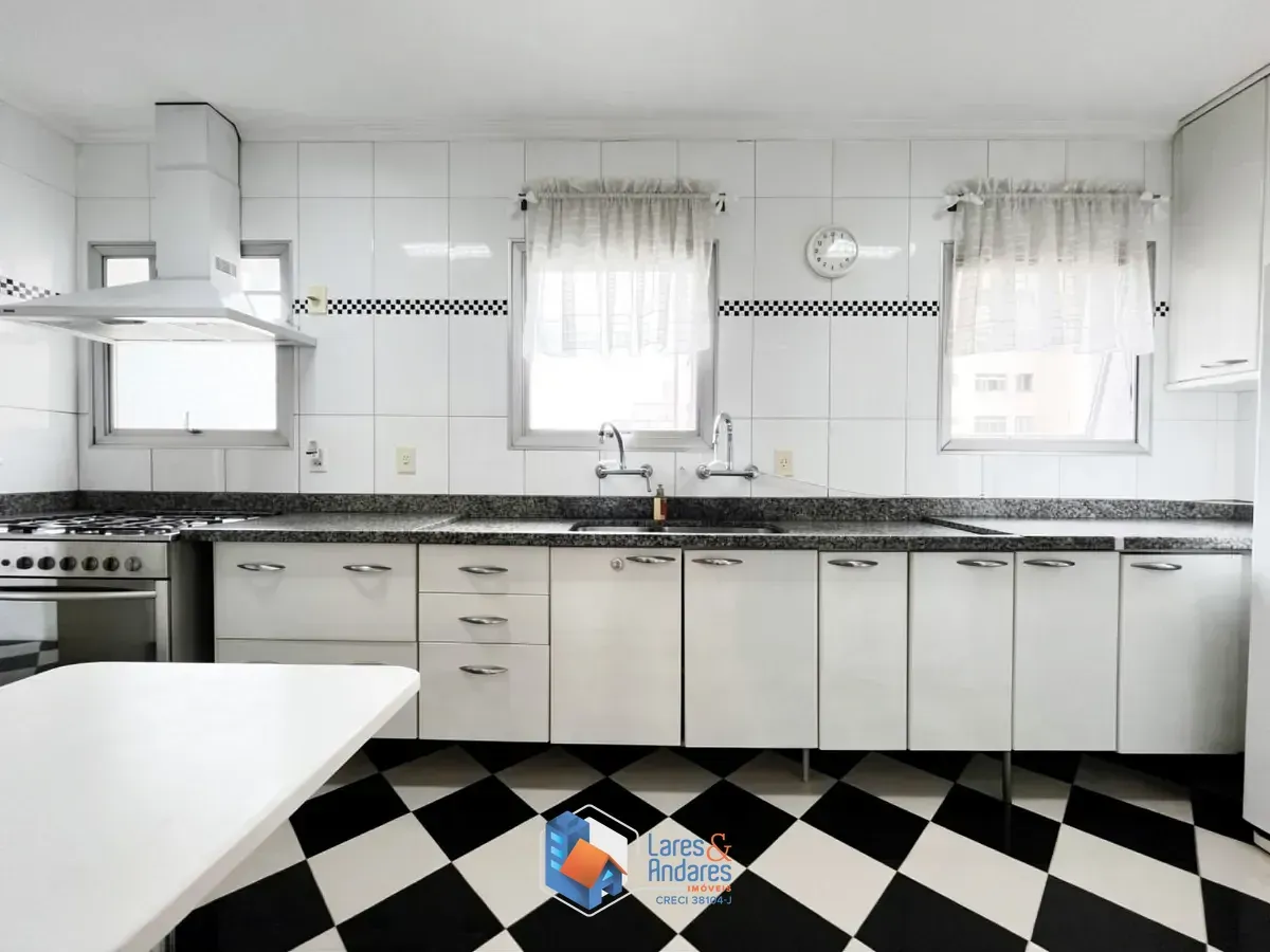 Imagem Apartamento para venda em Aclimação com 3 quartos, sendo 3 suítes, 198m²
