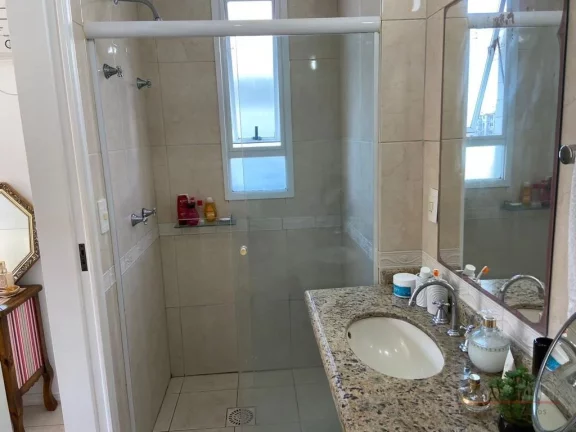 Imagem Apartamento com 3 dormitórios, sendo 1 suíte, banheiro, living com sala de estar e jantar, cozinha...
