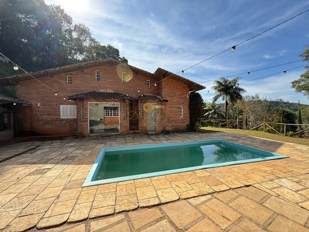 Imagem Casa para Venda em Teresópolis / RJ no bairro Parque do Imbui