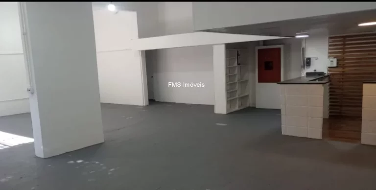 Imagem Loja com 140m2 e mezanino em Pinheiros.