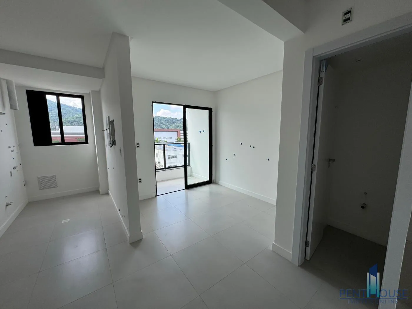 Imagem Apartamento Duplex para Venda em Balneário Camboriú, ESTADOS, 2 dormitórios, 1 suíte, 2 banheiros, 2 vagas