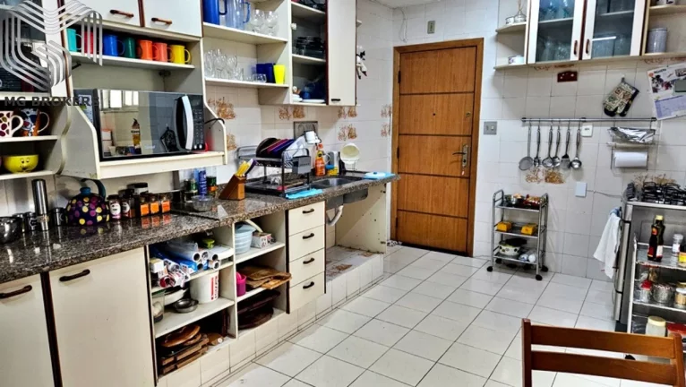 Imagem Apartamento de 3 quartos com suíte e vaga na Tijuca, Rio de Janeiro - 120m² de conforto e sofisticação!