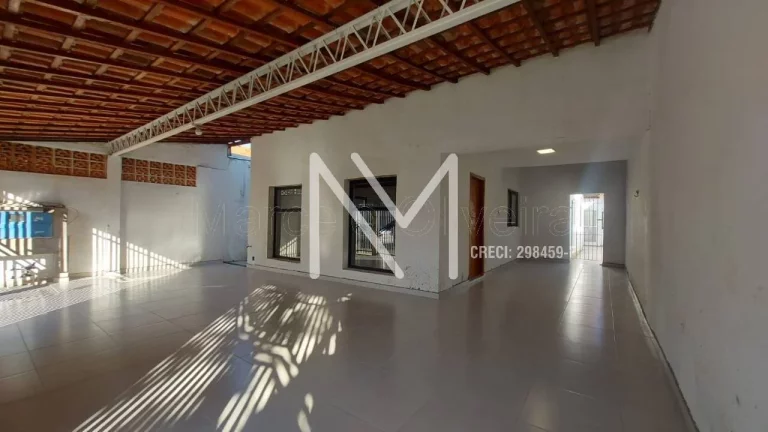 Imagem Casa Térrea à Venda 3 Quartos 1 Suíte 130m² - Bairro Bosque dos Eucaliptos
