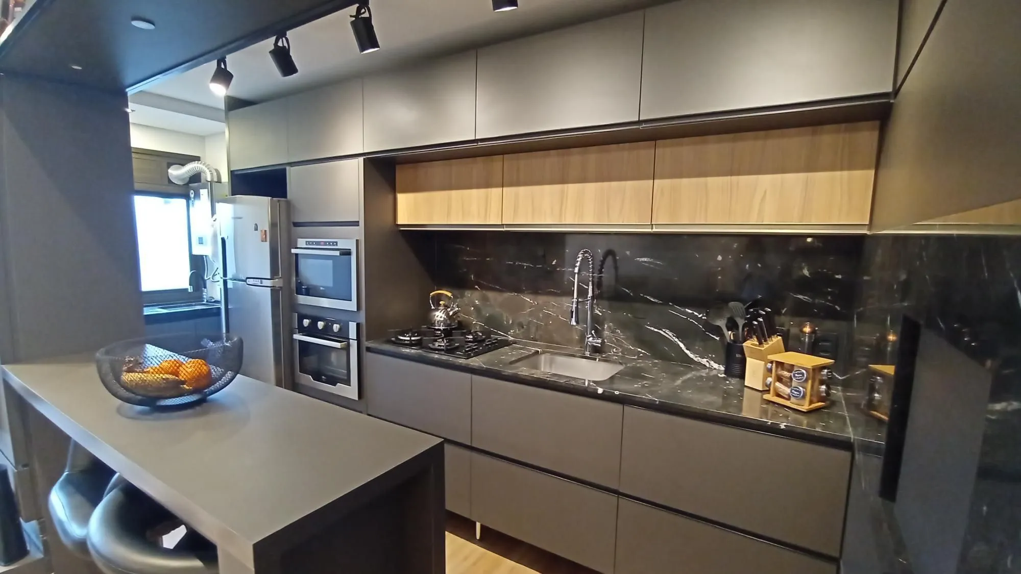 Imagem Apartamento com 3 dormitórios e 2 vagas, no bairro Ipanema