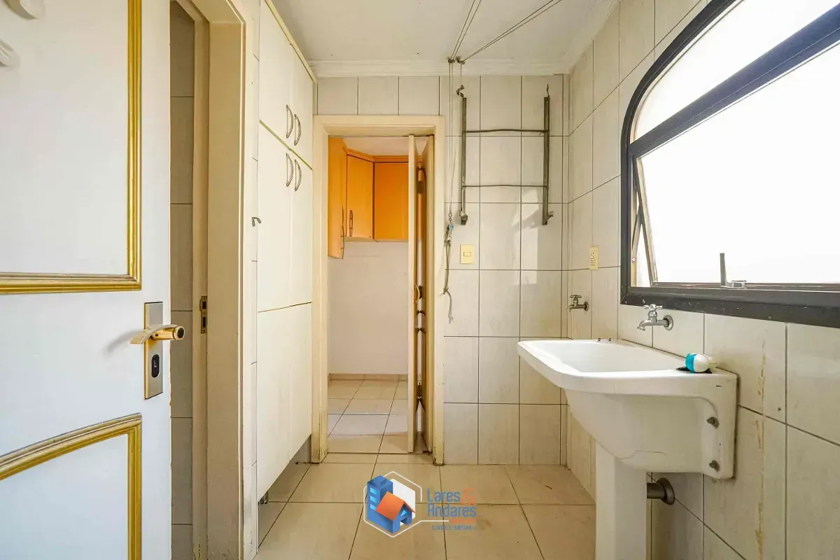 Imagem Apartamento para venda em Moema com 3 quartos, sendo 1 suíte, 142m²