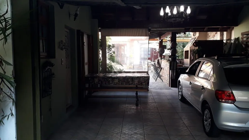 Imagem Casa para Venda - 144m², 3 dormitórios, sendo 2 suites, 4 vagas - São João