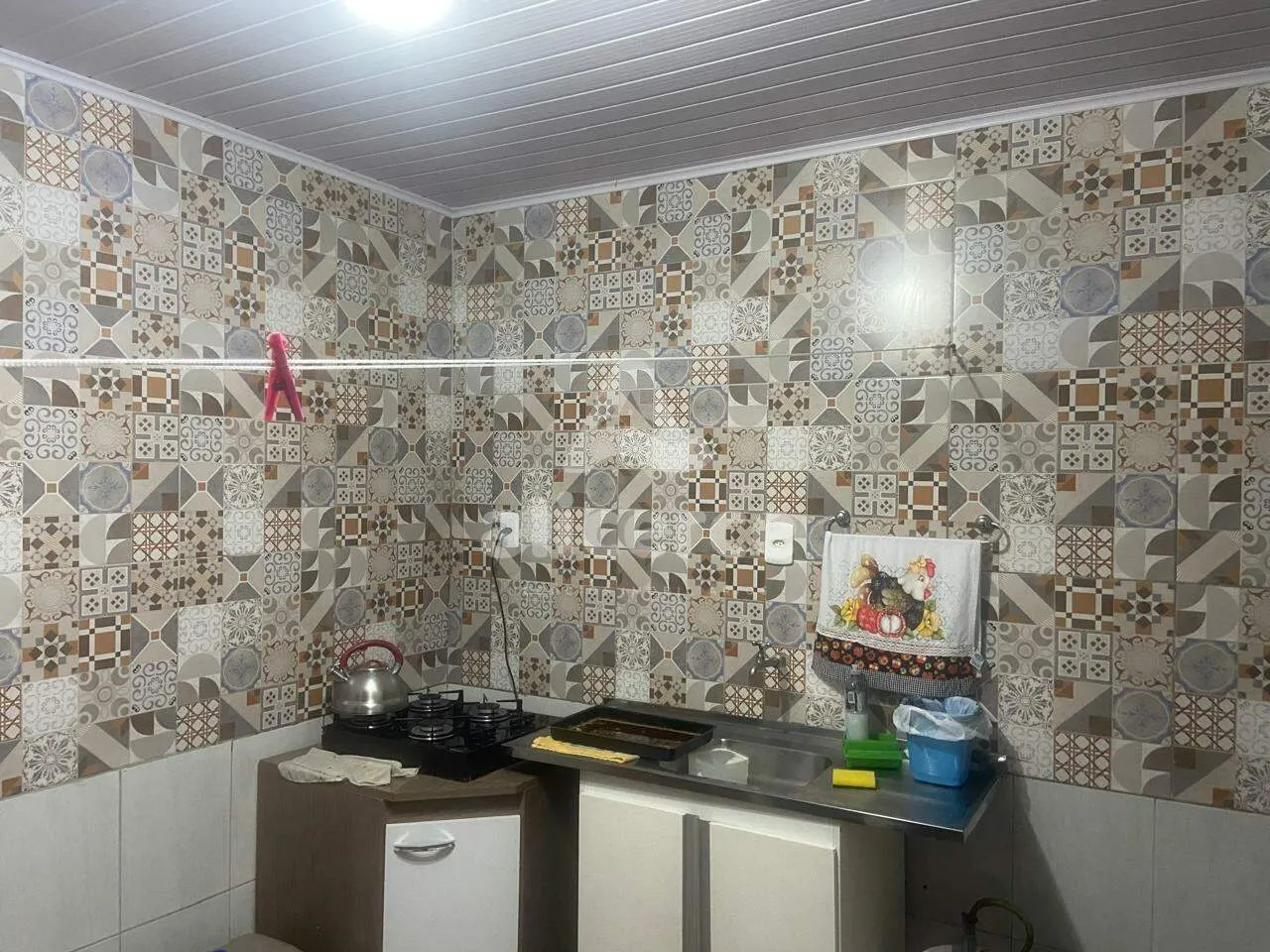 Imagem Casa com excelente localização no bairro Estreito, a apenas uma quadra da Beira-Mar Continental