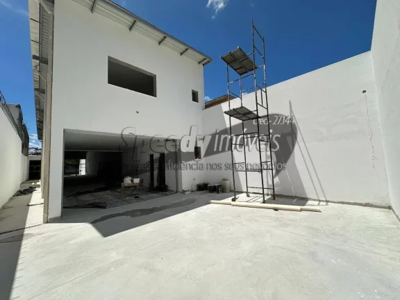 Foto do imóvel Loja em Santos para venda ou locação.