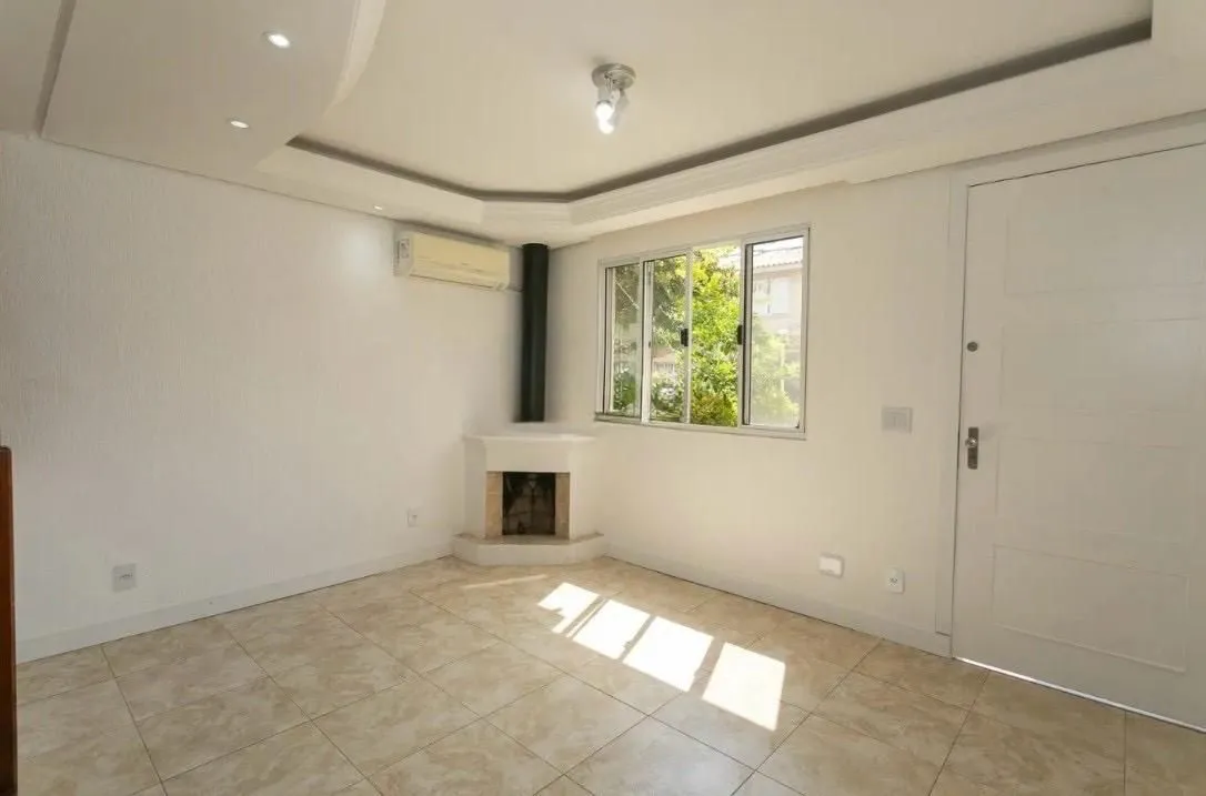Imagem Casa em Condomínio com 03 quarto e 01 Vaga no Bairro Humaitá