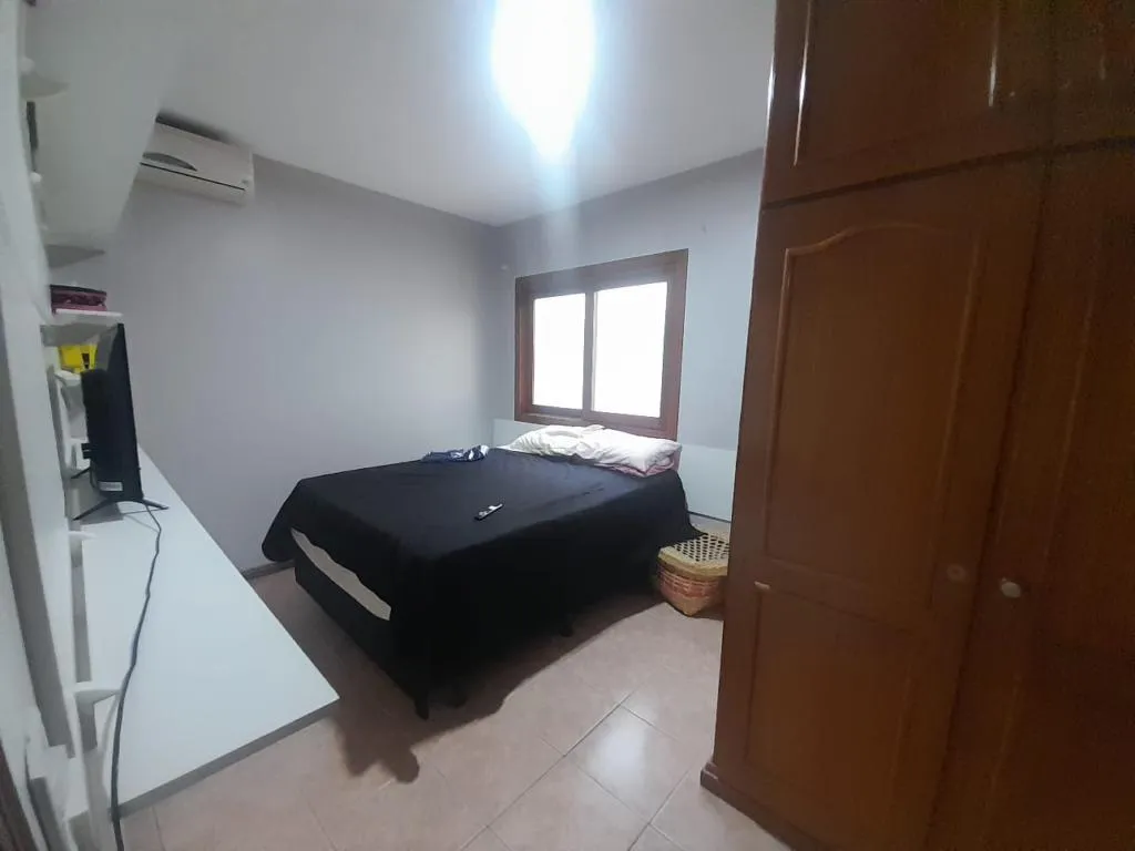 Imagem Apartamento 2Dórmitórios dependência - Bairro Zona Nova