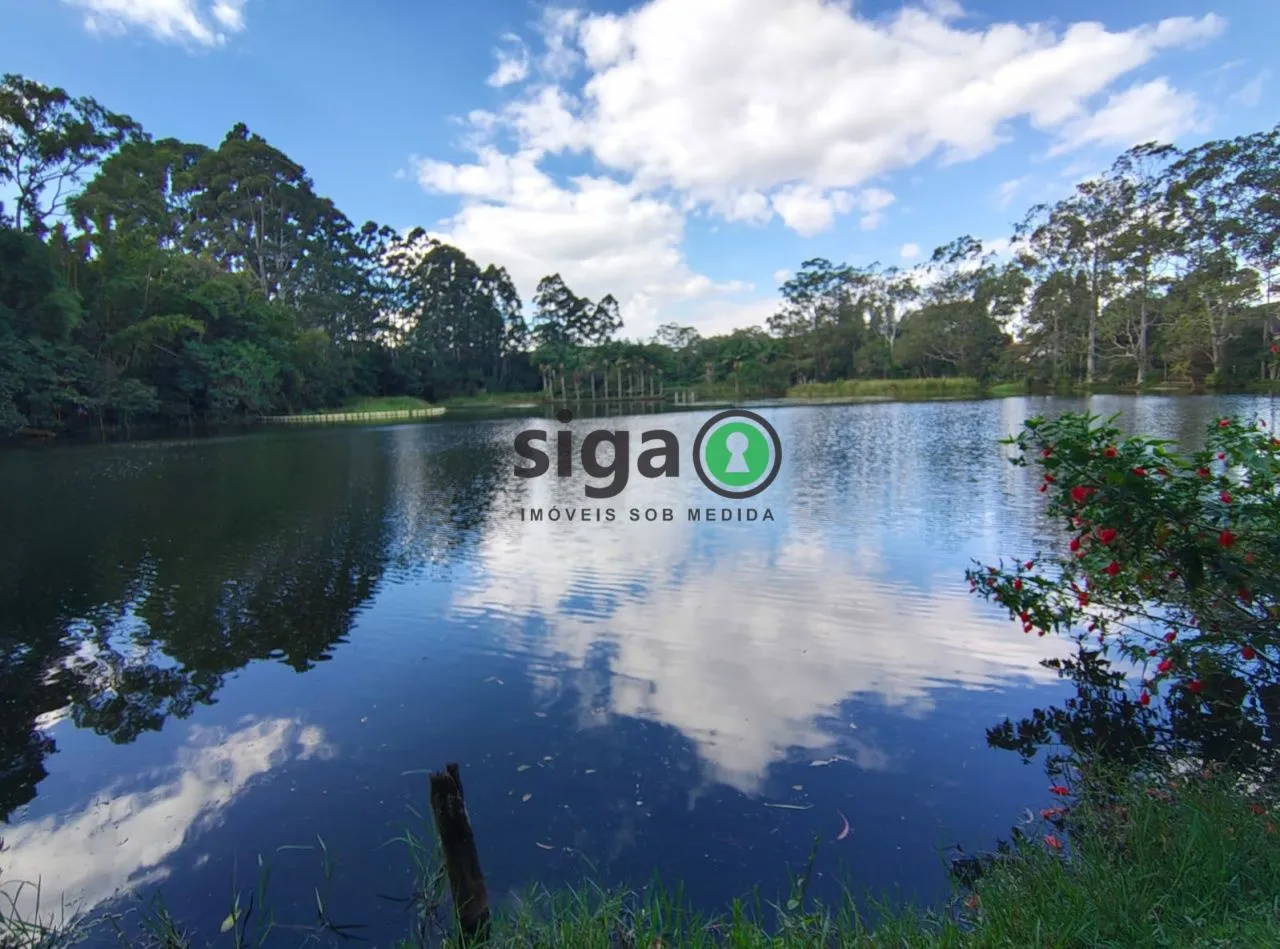 Imagem Casa no Bolsão de Interlagos com Piscina em terreno de 675m