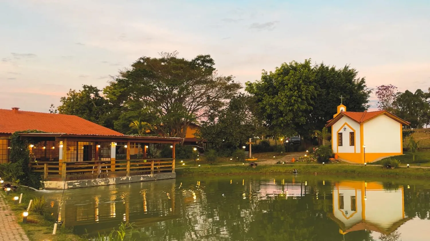 Imagem Vendo magnífica chácara em Perdigão/MG Propriedade com 64.000 m² (6,4 hectares)