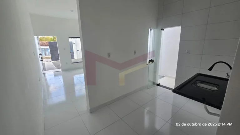 Imagem Casa 2/4 na Conceicao