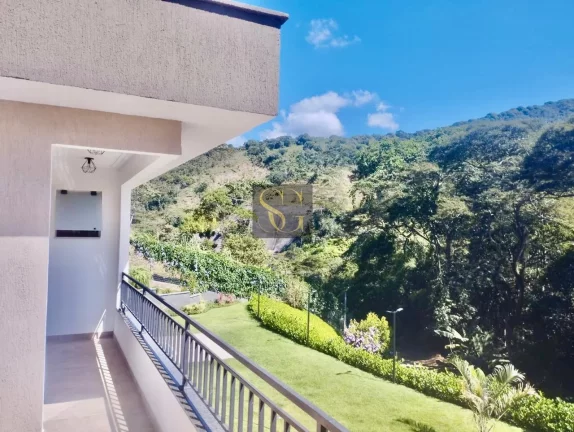 Imagem Casa para Venda em Teresópolis, Fazenda Suiça, 3 dormitórios, 3 suítes, 3 banheiros, 2 vagas