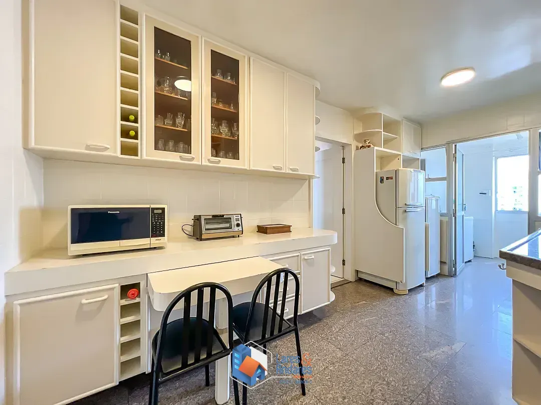 Imagem Cobertura para venda em Vila Olímpia com 4 quartos, sendo 4 suítes, 273m²
