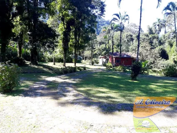 Imagem Linda Chacára no Horto Florestal - Área do Terreno 10.750 metros quadrados.