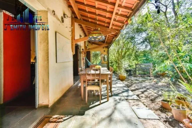 Imagem CASA ESPETACULAR EM TERRENO DE 2.300m² EM CONDOMÍNIO FECHADO.