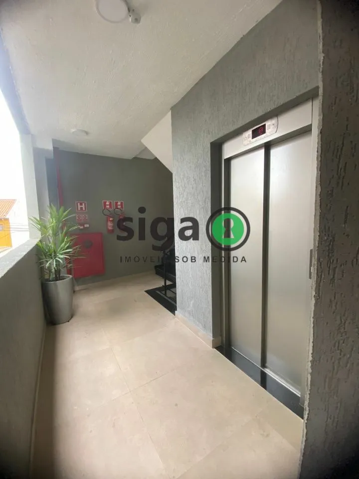 Imagem Apartamento com vaga de garagem e elevado na parte alta do Carrão