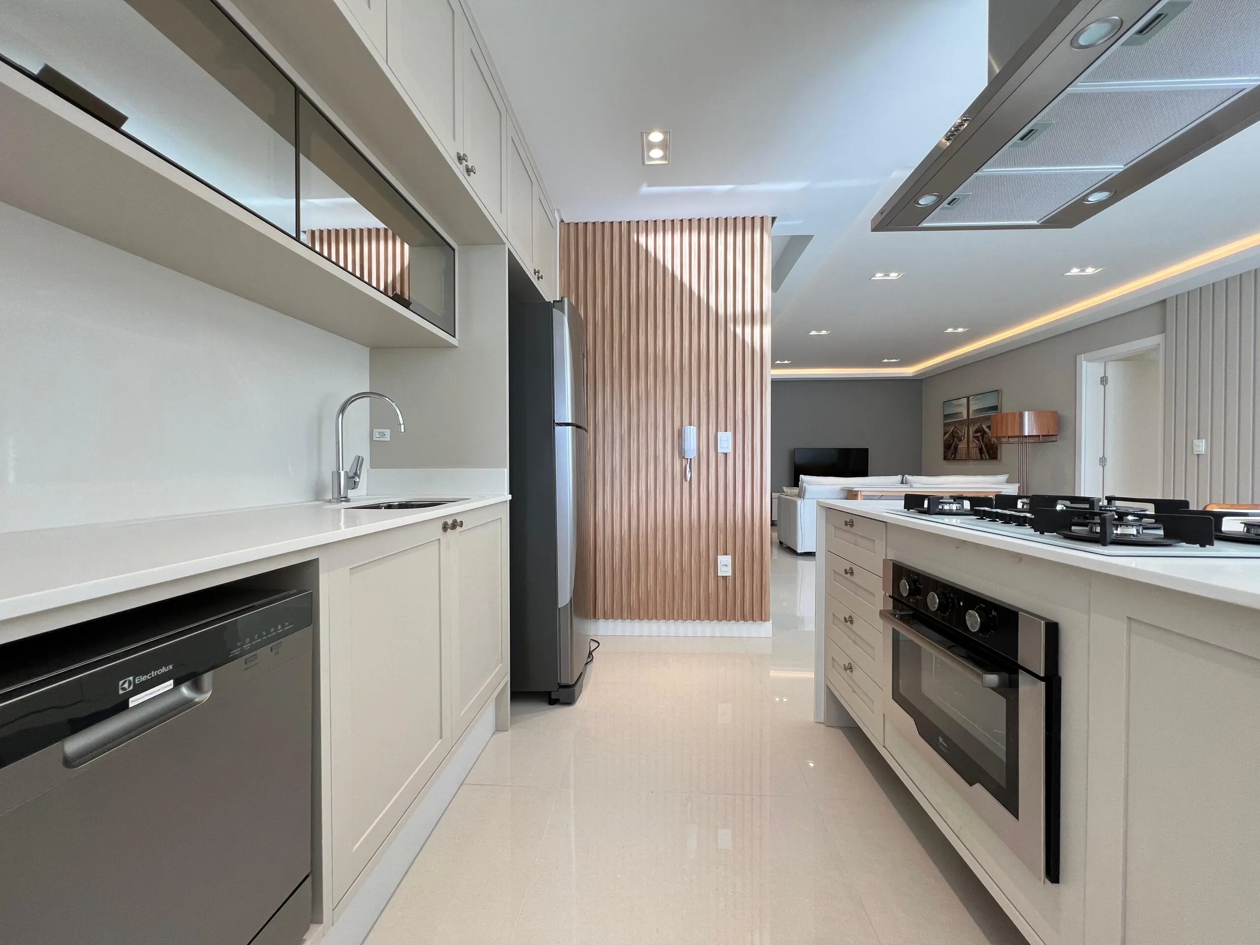 Imagem Apartamento com vista para o mar à venda com 138.38m2 por R$ 3.490.000,00
