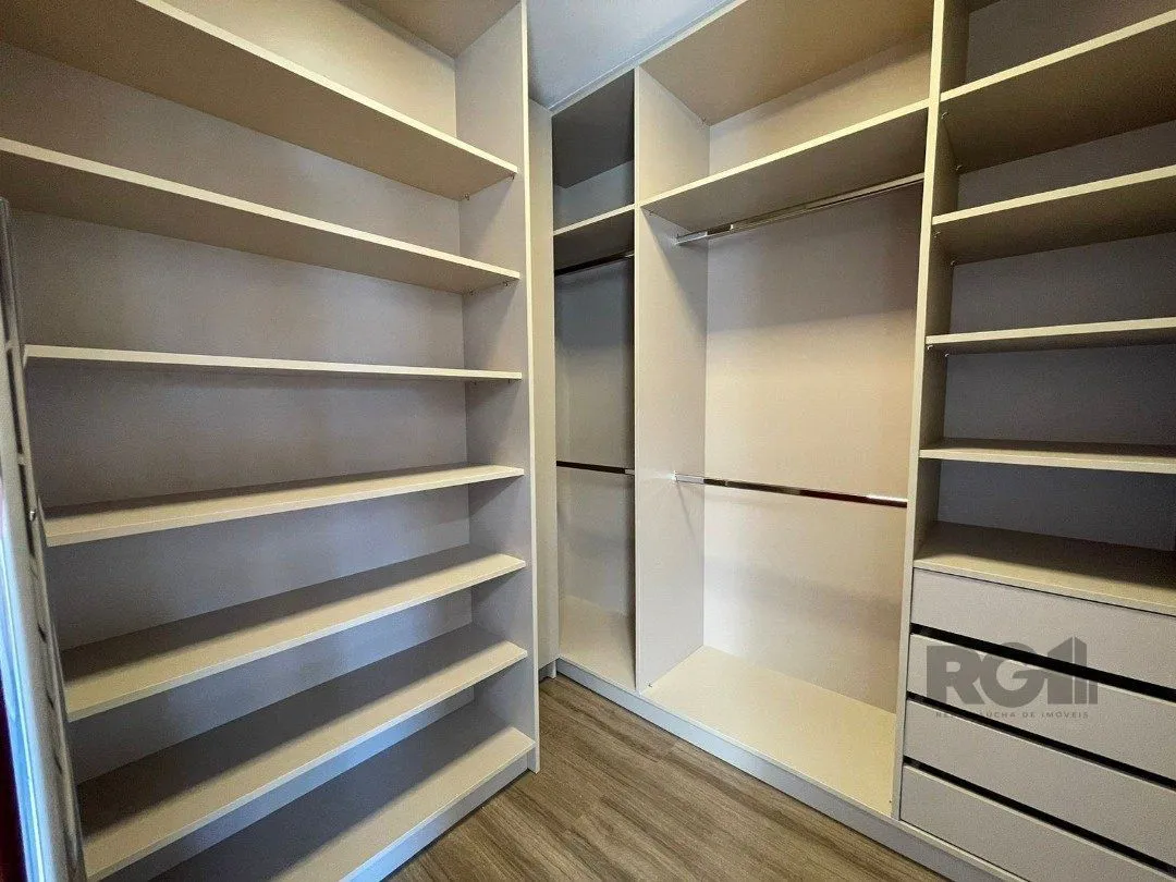 Imagem Casa de Condomínio em Hípica