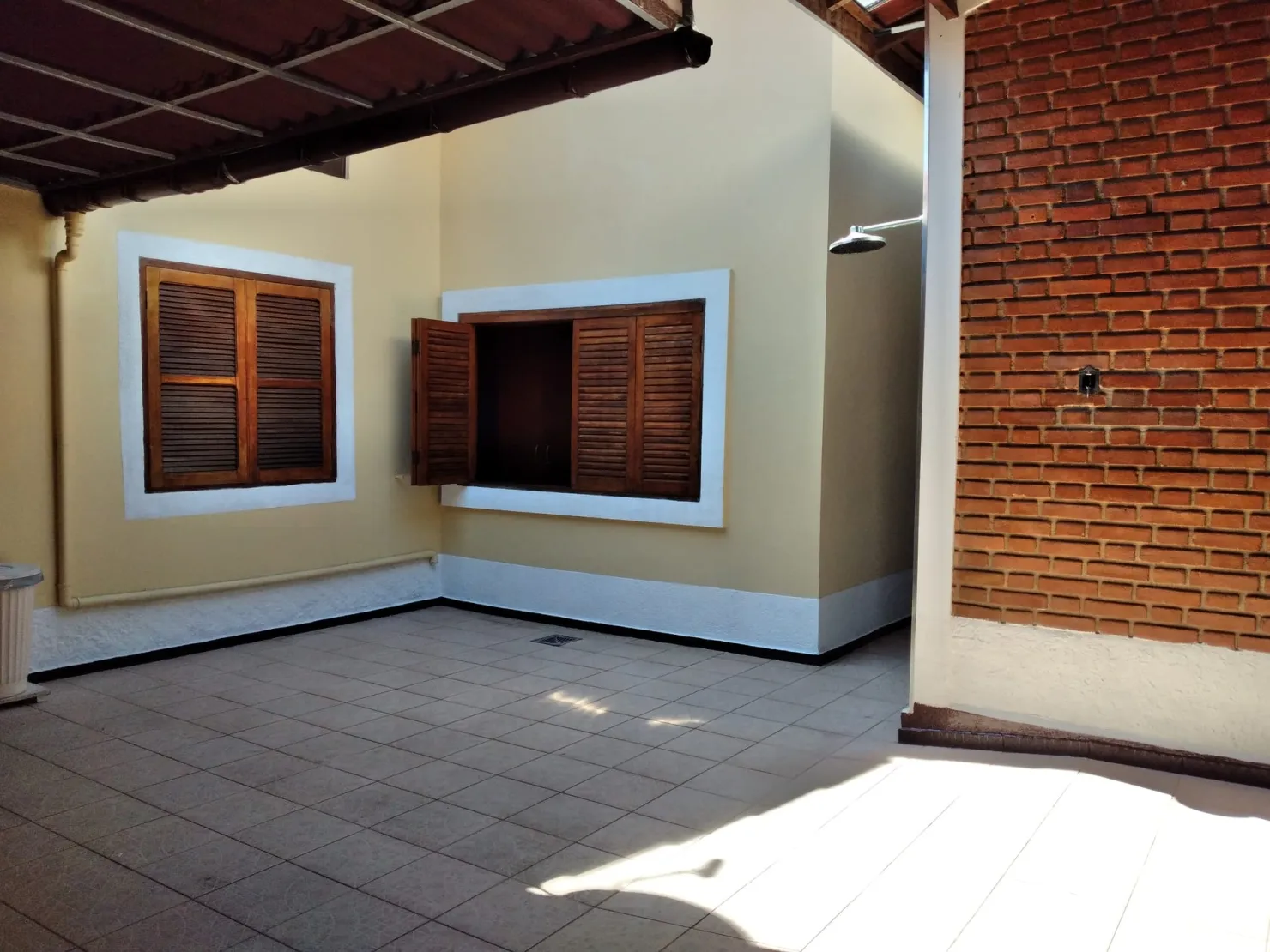 Imagem Casa à venda 3 Quartos, 1 Suite, 3 Vagas, 250M², Jardim Independência, Taubaté - SP