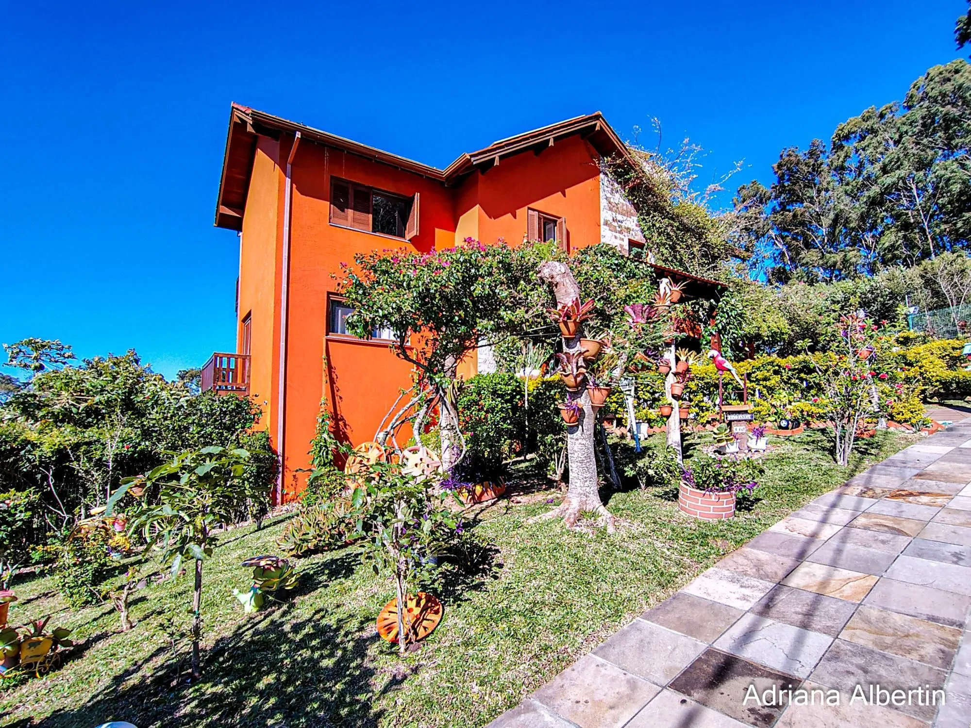 Imagem Casa estilo sítio no Alphaville Porto Alegre | Lago com carpas, pomar e vista permanente para o verde